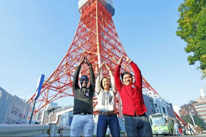 Tokyo Tower with friends